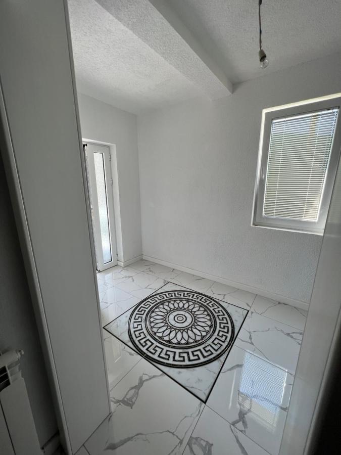 Duca Apartmani Плав Екстер'єр фото